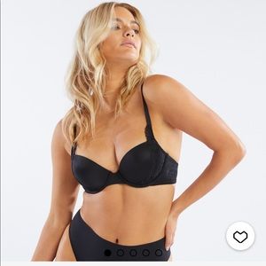 Savage X Fenty Demi Cup Bra Black Caviar 32DD